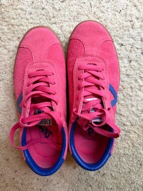 Like new Vans Size 7